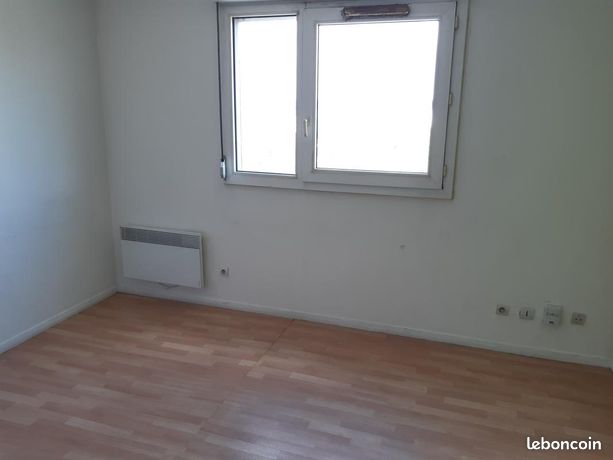 Studio 1 pièce 19 m² — 2