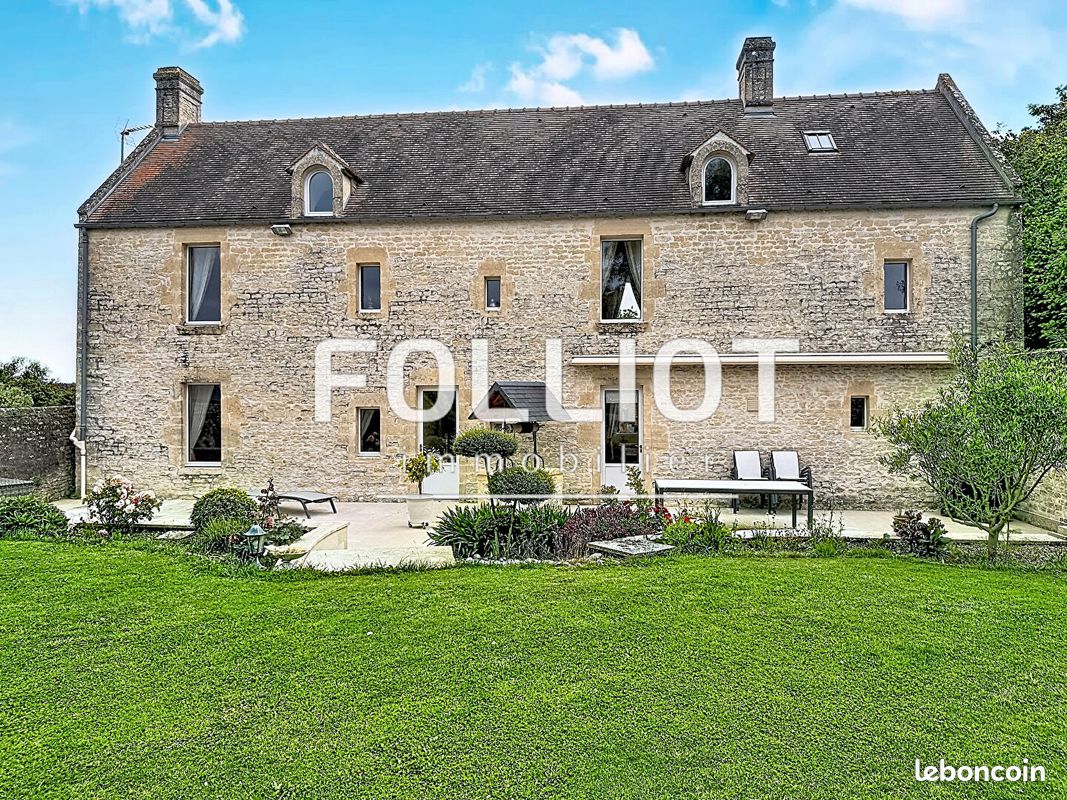 Maison 10 pièces 280 m² · à Creully sur Seulles · 280 m² · 840 000 €