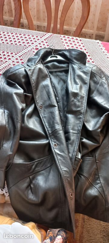 Trois quart noir en cuir T 42 44 (image 4)