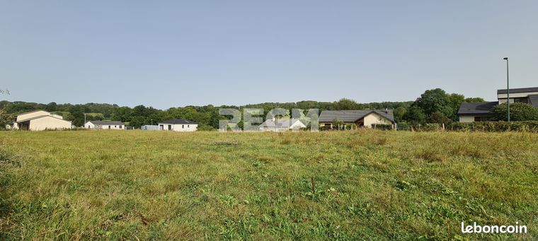 Terrain 585 m² Olby