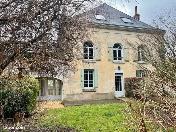 Maison 7 pièces 450 m²