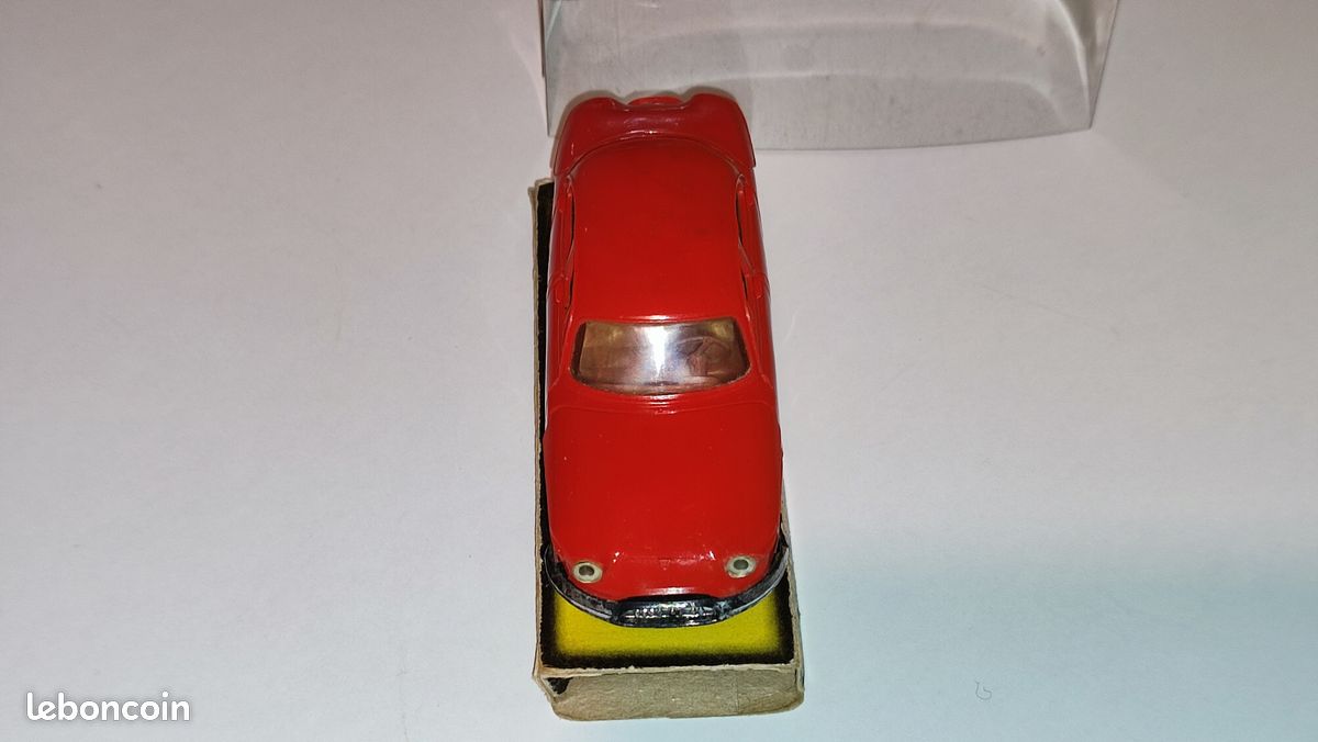 Miniature Panhard PL17 Minaluxe Pierval Plastique 1/43 - Sans Boîte - Occasion