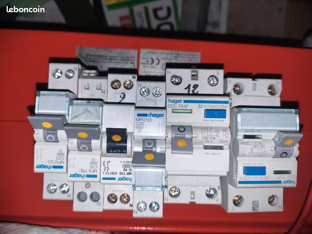 Disjoncteur électrique toutes marques vendu à l'unité (image 3)