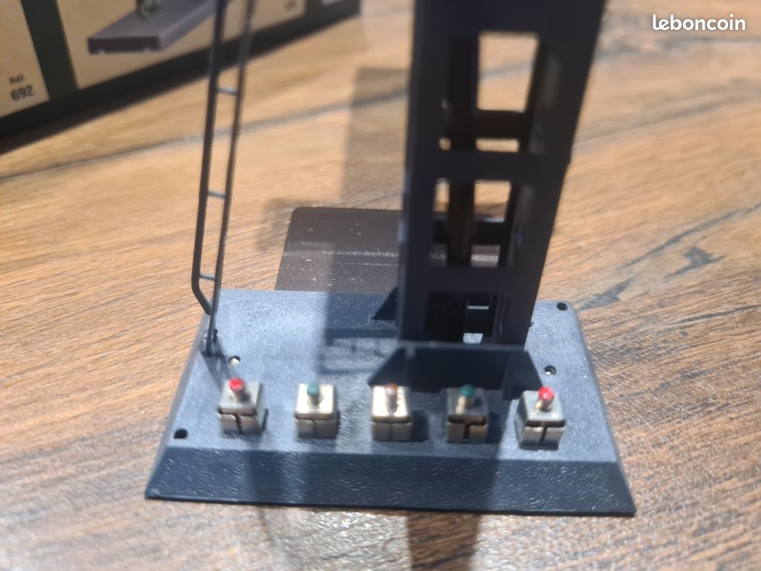 ZJ132 HORNBY Rail Ho 6650 Potence de signalisation lumineuse Hauptsignal | UK