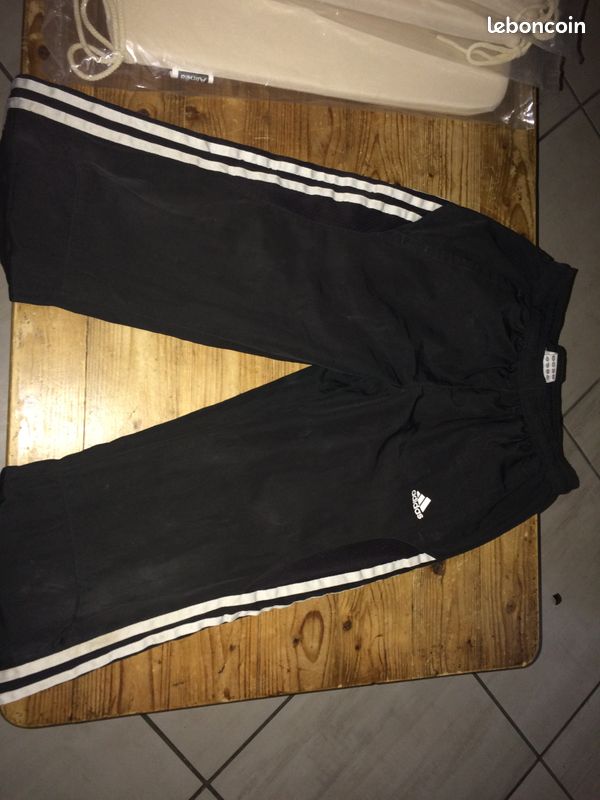 Pantalon survetement adidas (image 1)