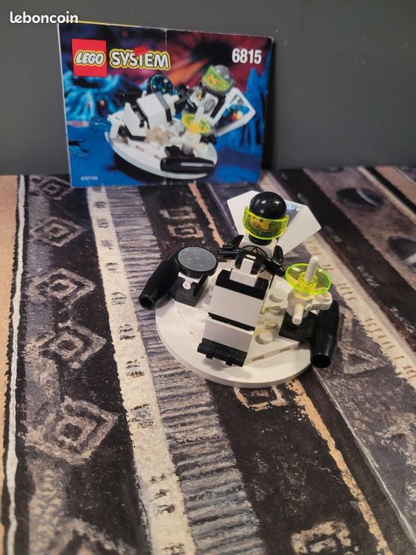 LEGO Hovertron 6815 (image 1)