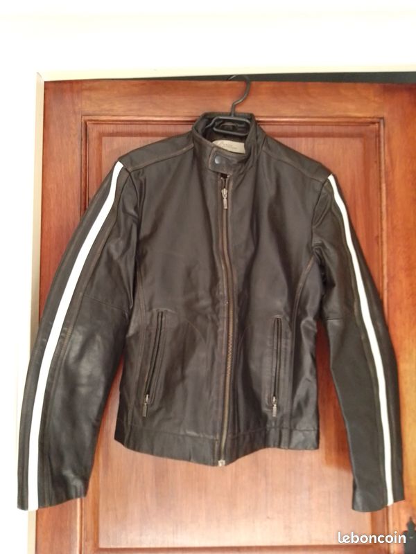 Blouson en cuir cintré femme style "motard" (image 1)