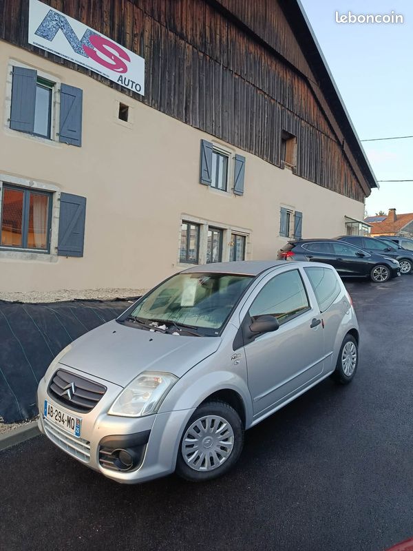 Citroen C2 1.1l essence année 2009 4cv 132109kms ct ok 3790 (image 1)
