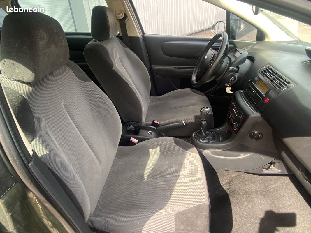 Citroën C4 1.6 hdi 90Ch ambiance / très propre (image 13)