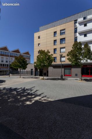 Appartement 1 pièce 18 m² · à Châtillon · 18 m² · 819 €/mois