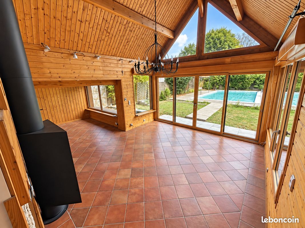 Maison 6 pièces 139 m² · à Fontaine-lès-Dijon · 139 m² · 520 000 €