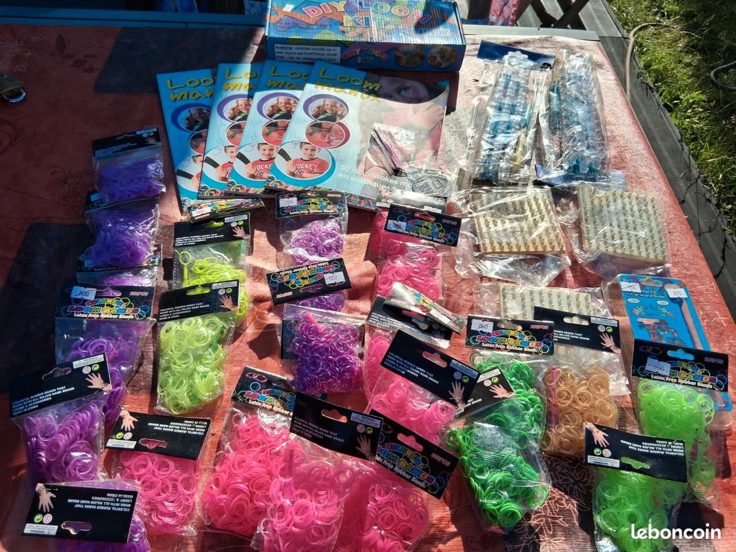 Lot destockage créations bracelets (image 1)