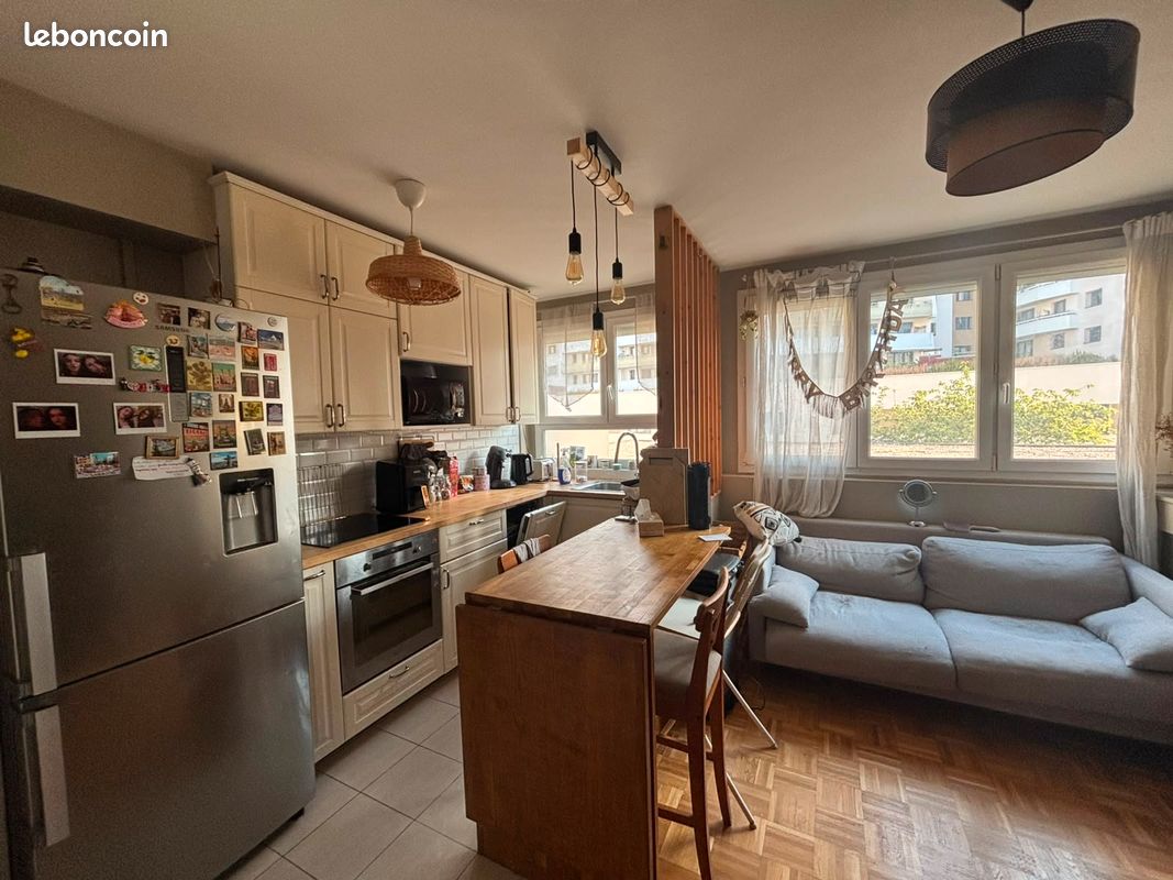 Appartement 3 pièces 56 m² · à Saint-Maurice · 56 m² · 1 500 €