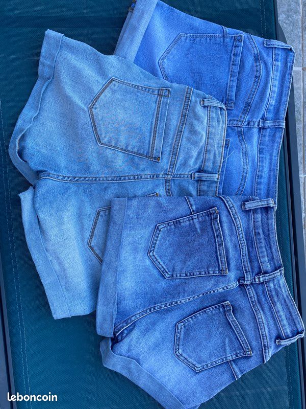 Lot 3 shorts jeans xs (image 2)
