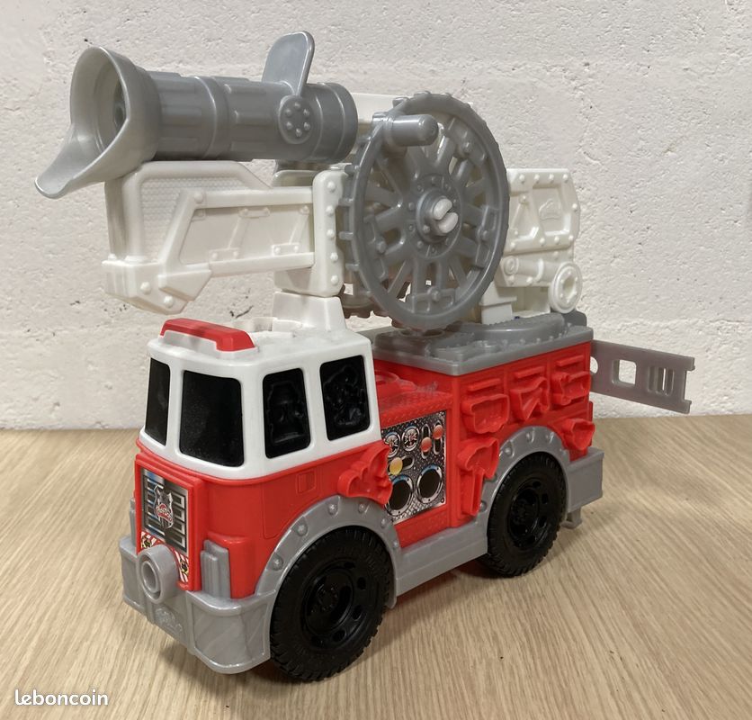 Camion et pâte à modeler Play-Doh Diggin Rigs BuzzSaw | Canadian Tire Camion et pâte à modeler Play-Doh Diggin Rigs BuzzSaw | Canadian Tire