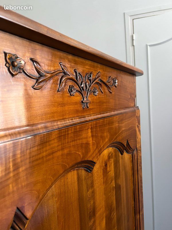 Meuble armoire en merisier (image 3)