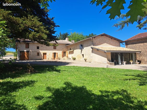 Propriété 10 pièces 313 m²
