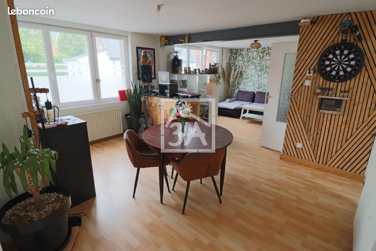 Maison 10 pièces 150 m² · à Oudezeele · 150 m² · 259 900 €