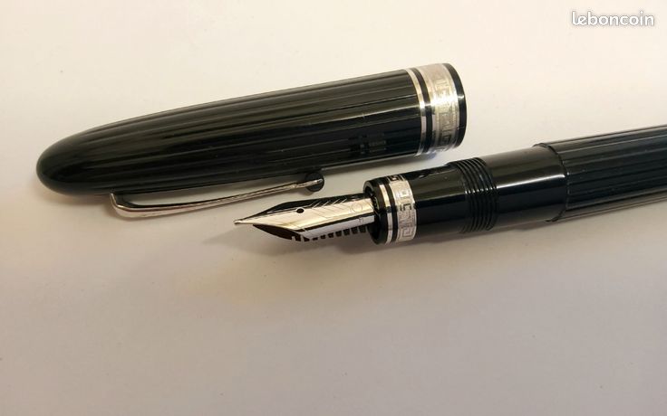 Stylo Roller OMAS Ogiva En Résine Noire Cannelée - Finition Platine, Occasion