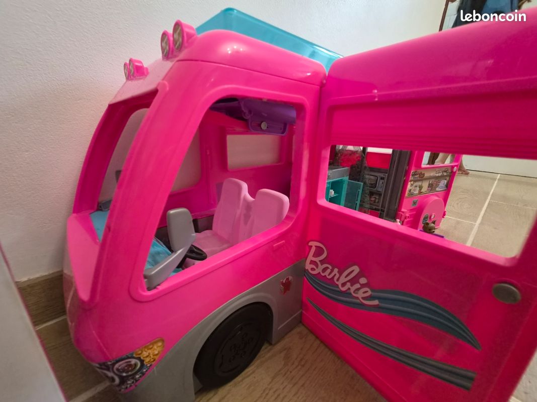 Camping Car Barbie Dream Camper (image 3)