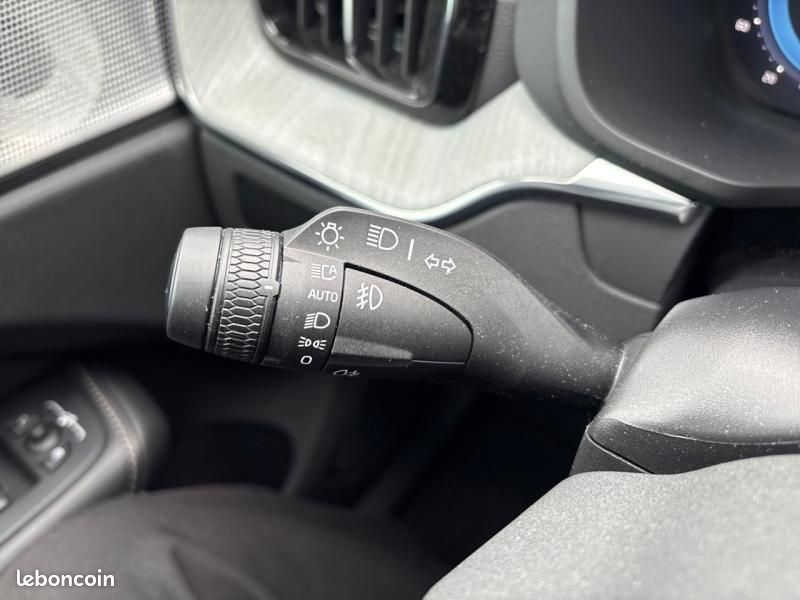 Volvo XC60 T6 Hybride Rechargeable 350ch Ultra Style Dark Geartronic 8 AWD (image 26)