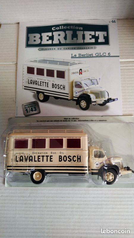 Lot De 2 Camions Berliet Collection Altaya 1/43 - Fourgon Huiles & Faineant Paille