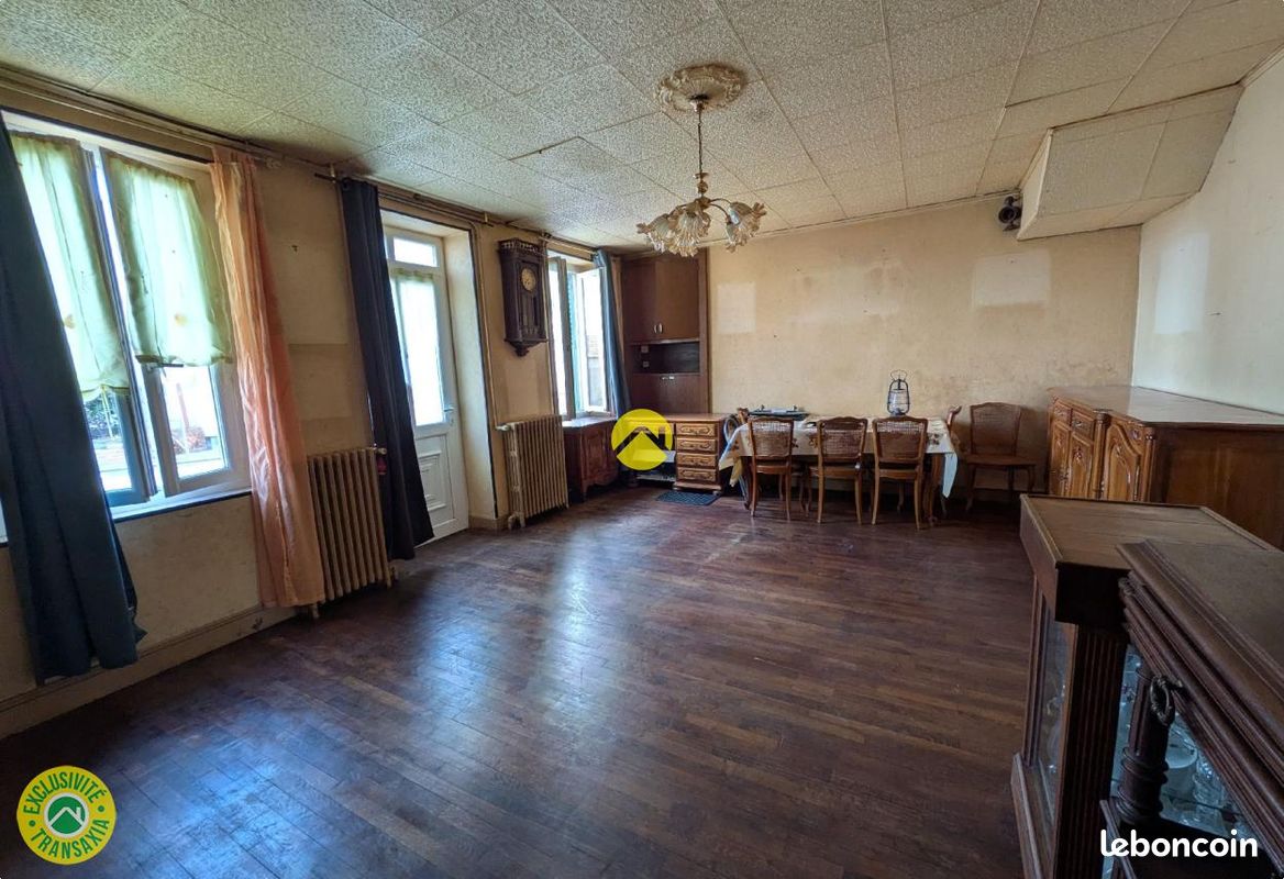 Maison 3 pièces 57 m² · à Doyet · 57 m² · 46 000 €