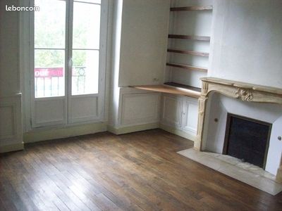 Appartement 1 pièce 27 m² · à Orléans · 27 m² · 393 €/mois