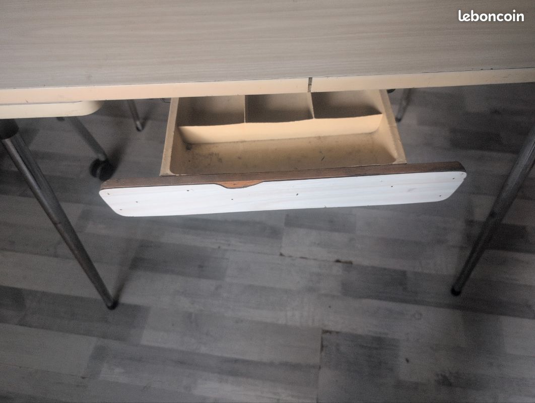 Table formica vintage (image 2)