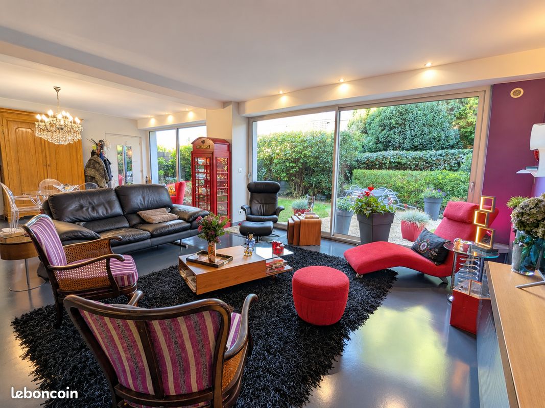 Appartement 3 pièces 115 m² · à Faches-Thumesnil · 115 m² · 369 000 €
