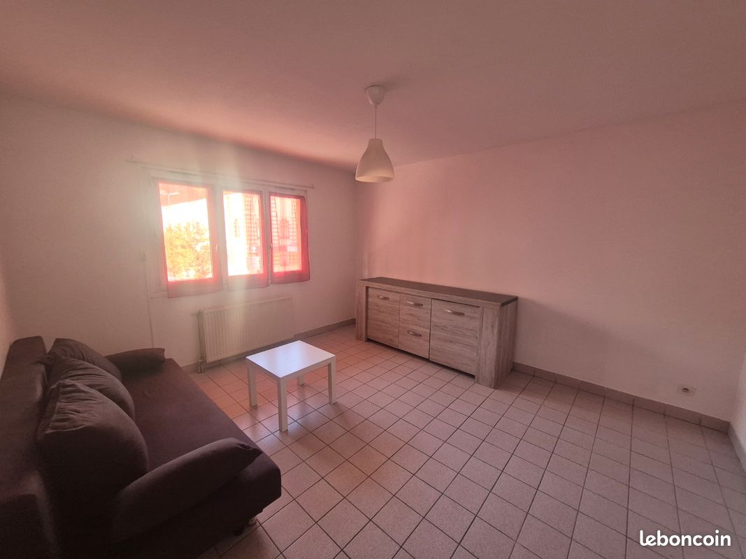 Appartement 2 pièces 46 m² · à Saint-Étienne · 46 m² · 435 €