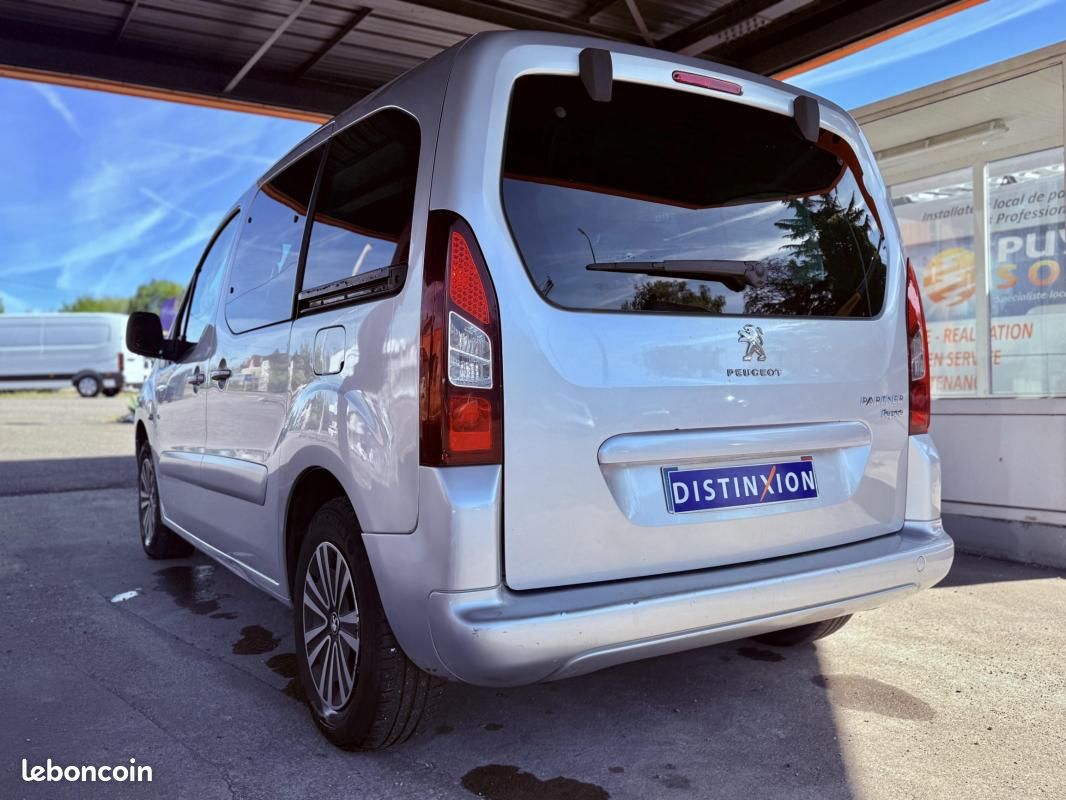 Peugeot Partner Tepee 1.6 HDI 92ch Family Gris (image 3)