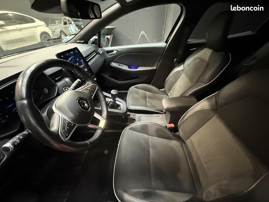 RENAULT CLIO 5 INTENS EDITION ONE 1.0l 100CH CAMERA 360 SIEGES ET VOLANT CHAUFFANTS CARPLAY BOSE GTIE 12 MOIS (image 13)
