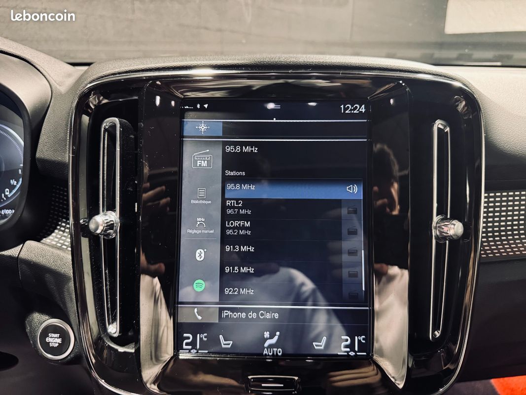 VOLVO XC40 R-Design T5 Recharge 180+82 ch DCT7 (image 27)