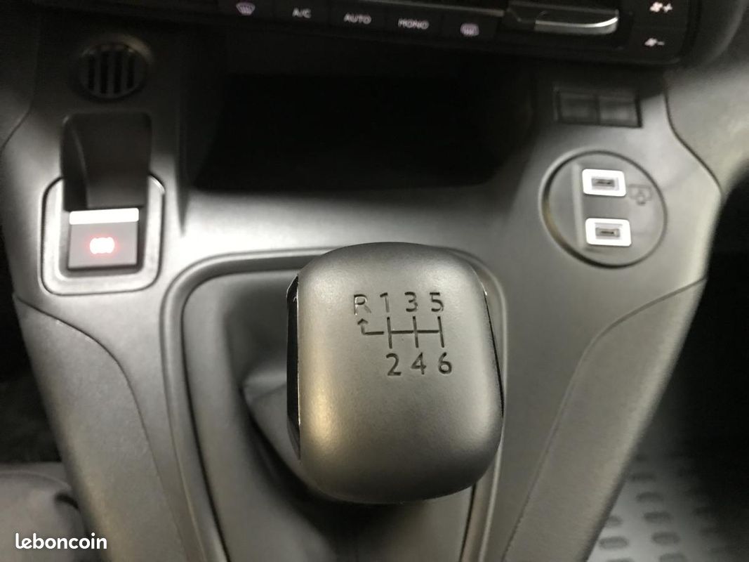 Peugeot Partner (3) XL CU maj Diesel 100ch Manue Cab App rep (image 5)