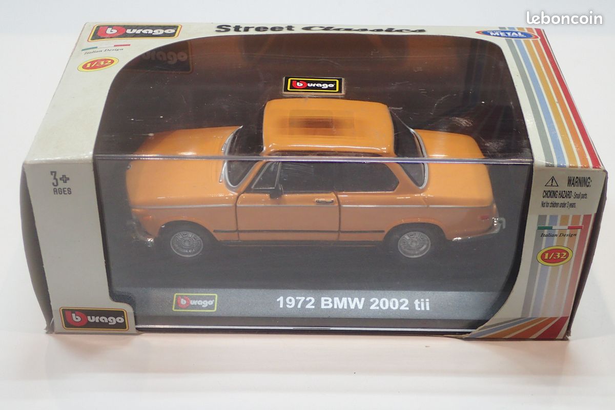Burago BMW 2002 Tii street classic 1:32 ème (image 1)