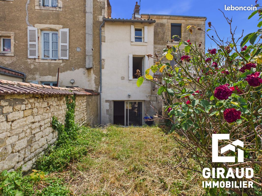 Maison 5 pièces 107 m² · à Fontenay-le-Comte · 107 m² · 113 900 €