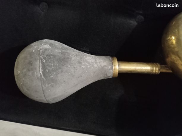 Klaxon à Main Ancien – Boule Trompette En Laiton Bruni (occasion)