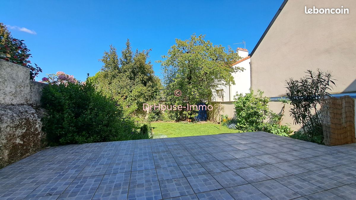 Maison 5 pièces 145 m² - Parthenay 79200 (image 3)