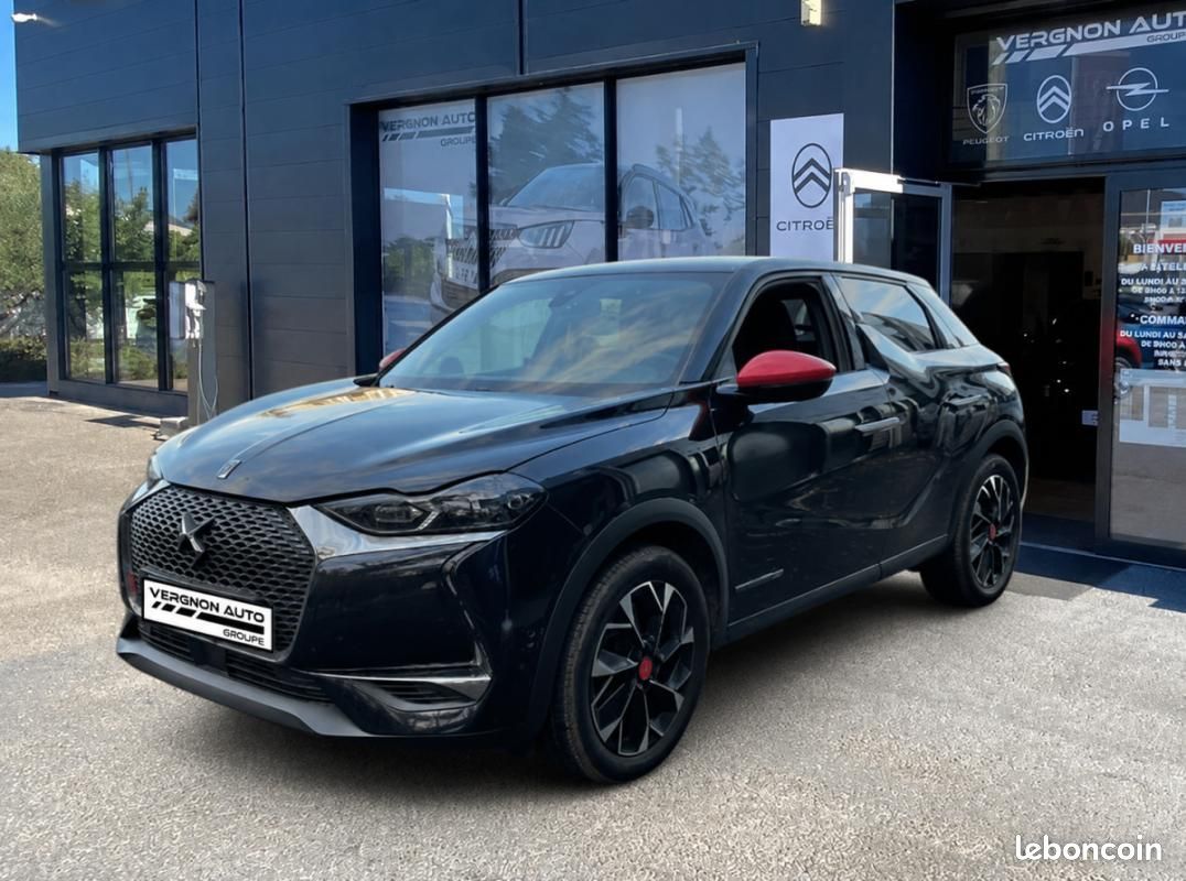 DS 3 Crossback PureTech 130 Auto IDL Fressange Paris (image 1)