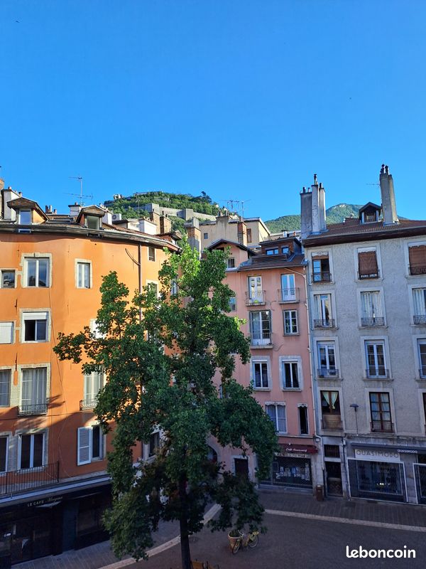 Appartement 4 pièces 78 m² · à Grenoble · 78 m² · 1 560 €