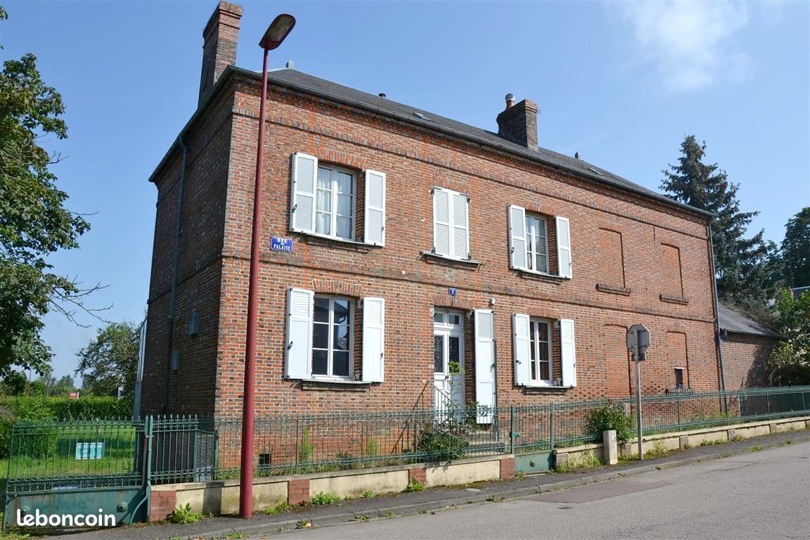 Maison 7 pièces 98 m² · à Gacé · 98 m² · 59 400 €