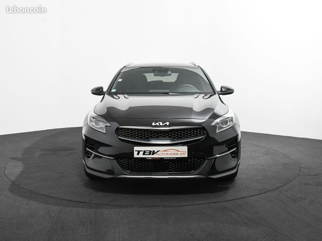 Kia xceed 1.5 t-gdi 160 cv type black xdition keyless hi-fi jbl virtual cockpit acc front assist lane assist park assist sieges elec. Et chauffants gps carplay feux led jantes 18″ (image 2)