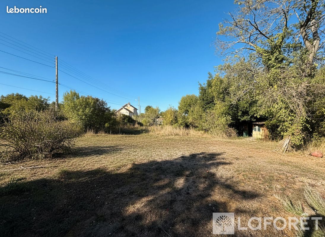 Terrain 913 m² · à Marnay-sur-Seine · 33 390 €