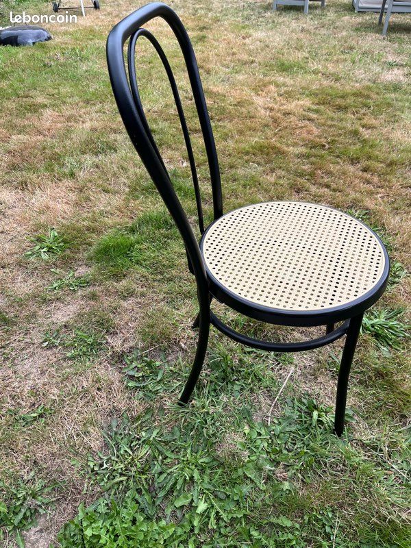 Table fer forgé et 6 chaises (image 3)