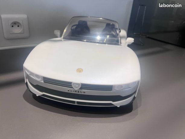 Rainbow High Voiture Color Change - Cabriolet - S'illumine de 6 couleurs - Roues, ceinture et volant fonctionnels Rainbow High Voiture Color Change - Cabriolet - S'illumine de 6 couleurs - Roues, ceinture et volant fonctionnels