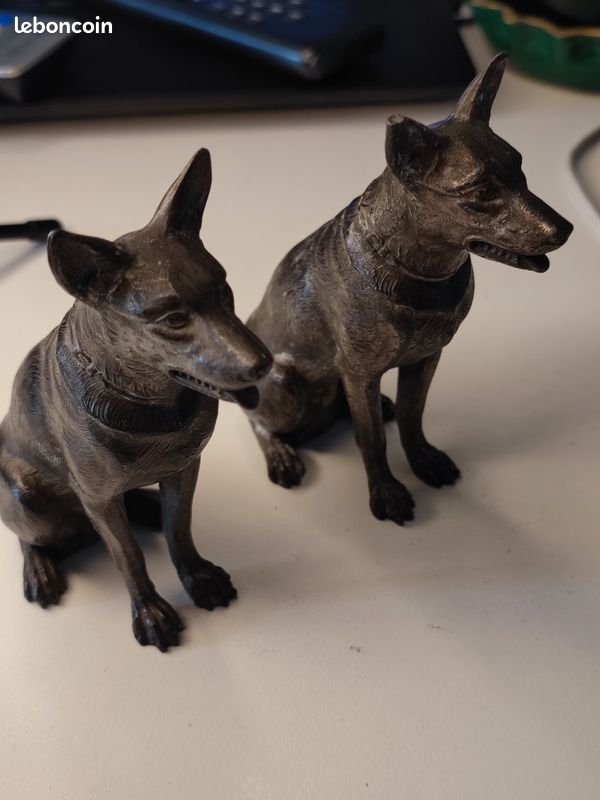 Lot De 2 Boutons Métal Vintage - Chiens De Chasse, Berger Allemand - Venerie, équitation
