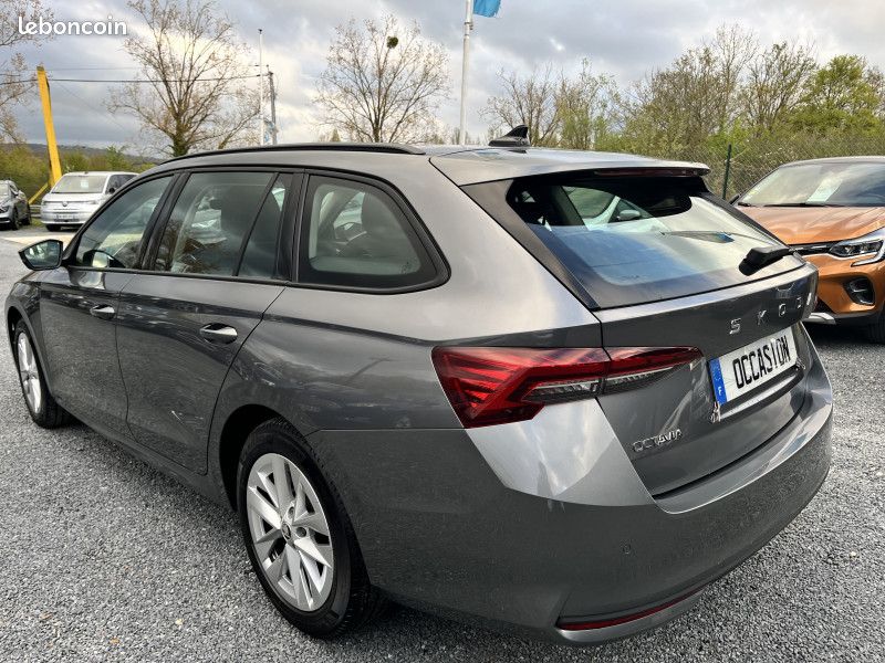 Skoda OCTAVIA COMBI 2.0 TDI SCR 150CH SELECTION DSG7 (image 2)