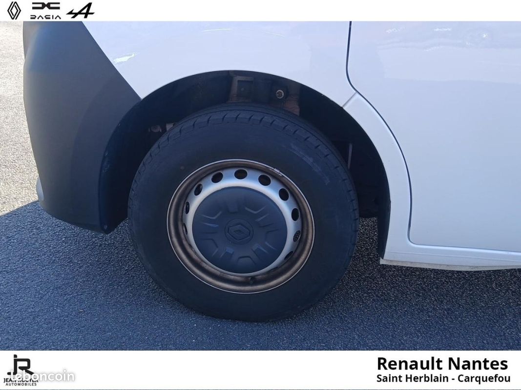 Renault Master Fg F3500 L3H3 2.3 Blue dCi 135ch Confort (image 9)
