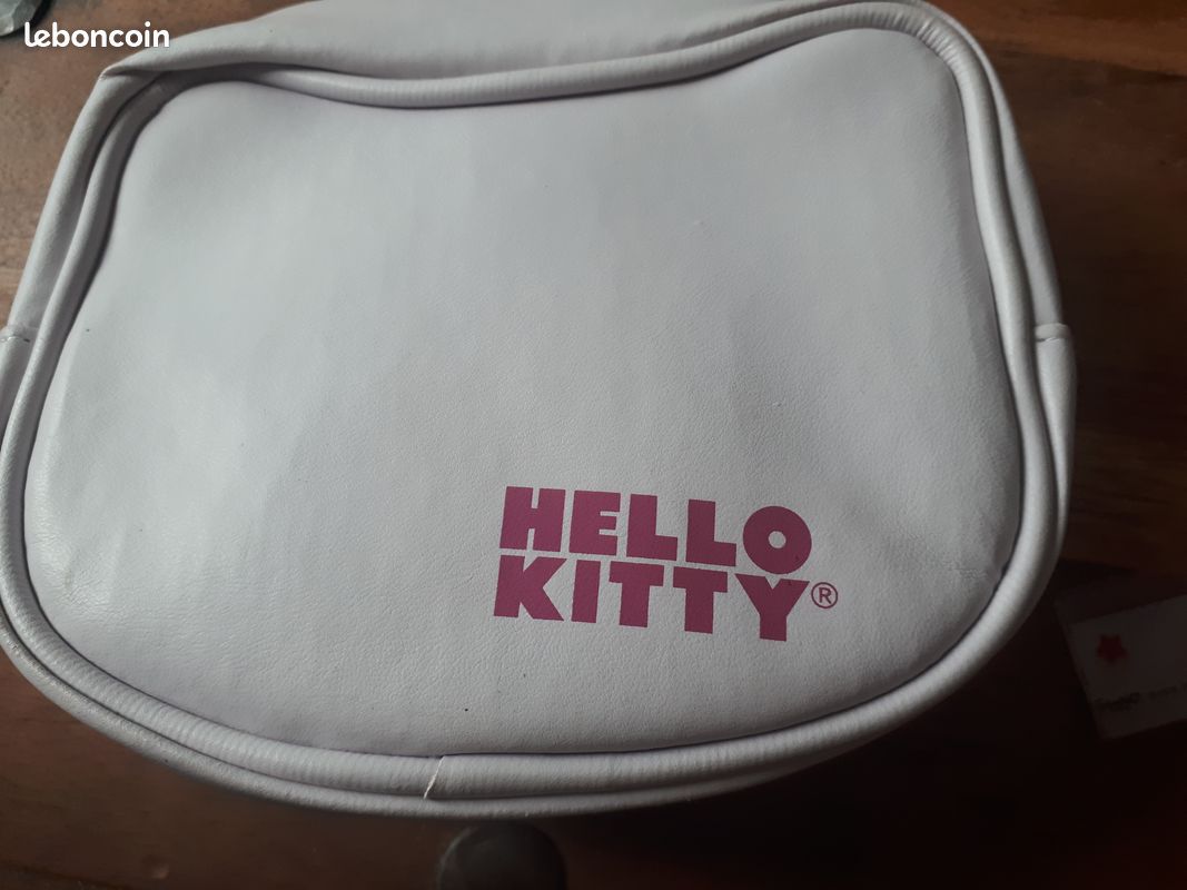 Trousse et accessoires hello kitty (image 2)